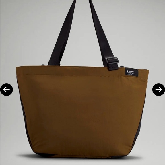lululemon athletica Handbags - Lululemon Athletica Clean Line 22L Bag